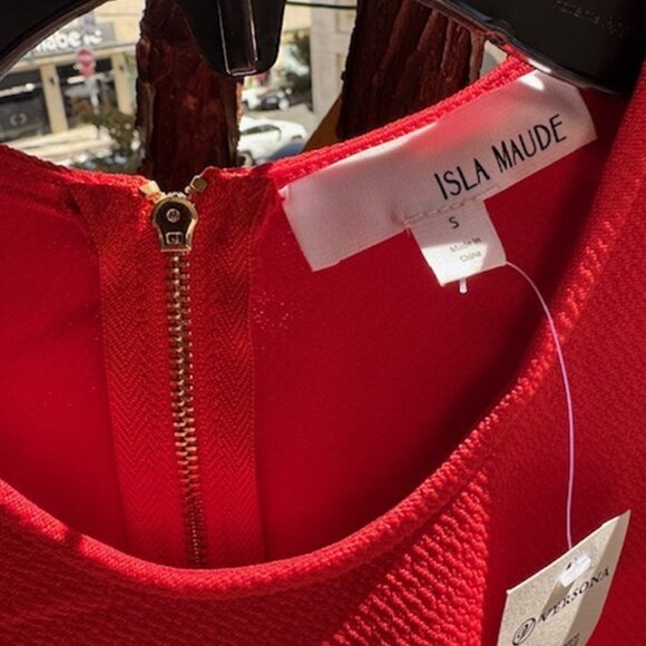 NWT Versona Textured Knit Tank Top with Flared Asymmetric Peplum - Picture 3 of 7